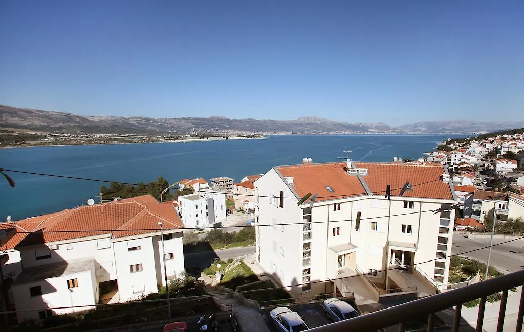 Apartment Marina Traù 0*,